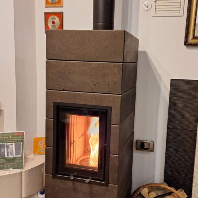 Kominek - Piec akumulacyjny na drewno i pellet - PKA 250L-GD 45x33